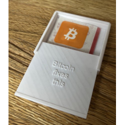 Gift box "Bitcoin fixes this" with 5 Bitcoin plasters